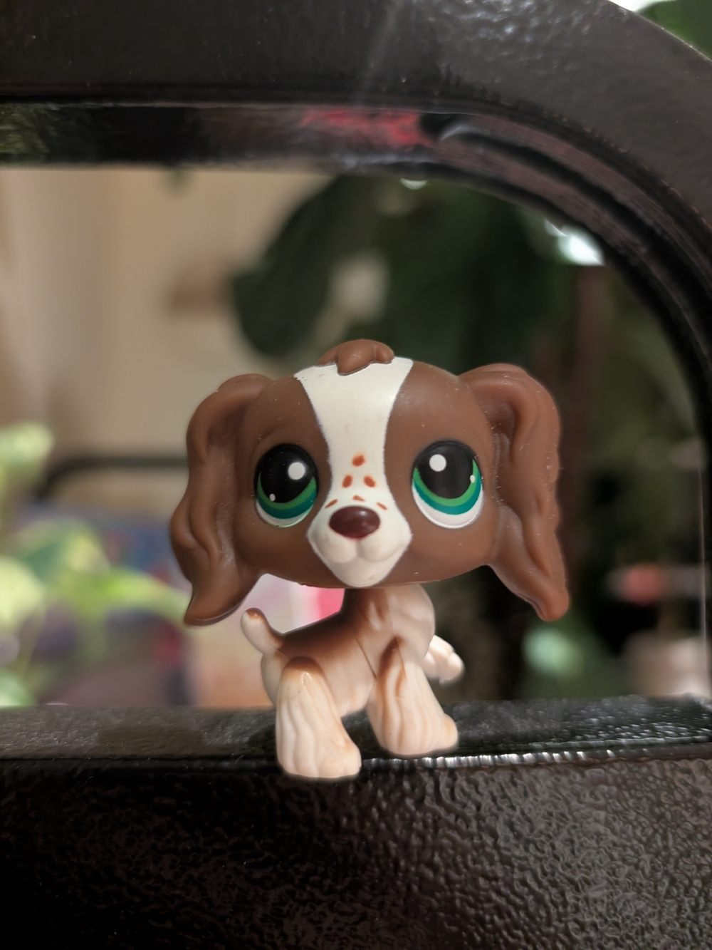 Littlest Pet Shop 156 Cocker Spaniel With Green Eyes And Magnet